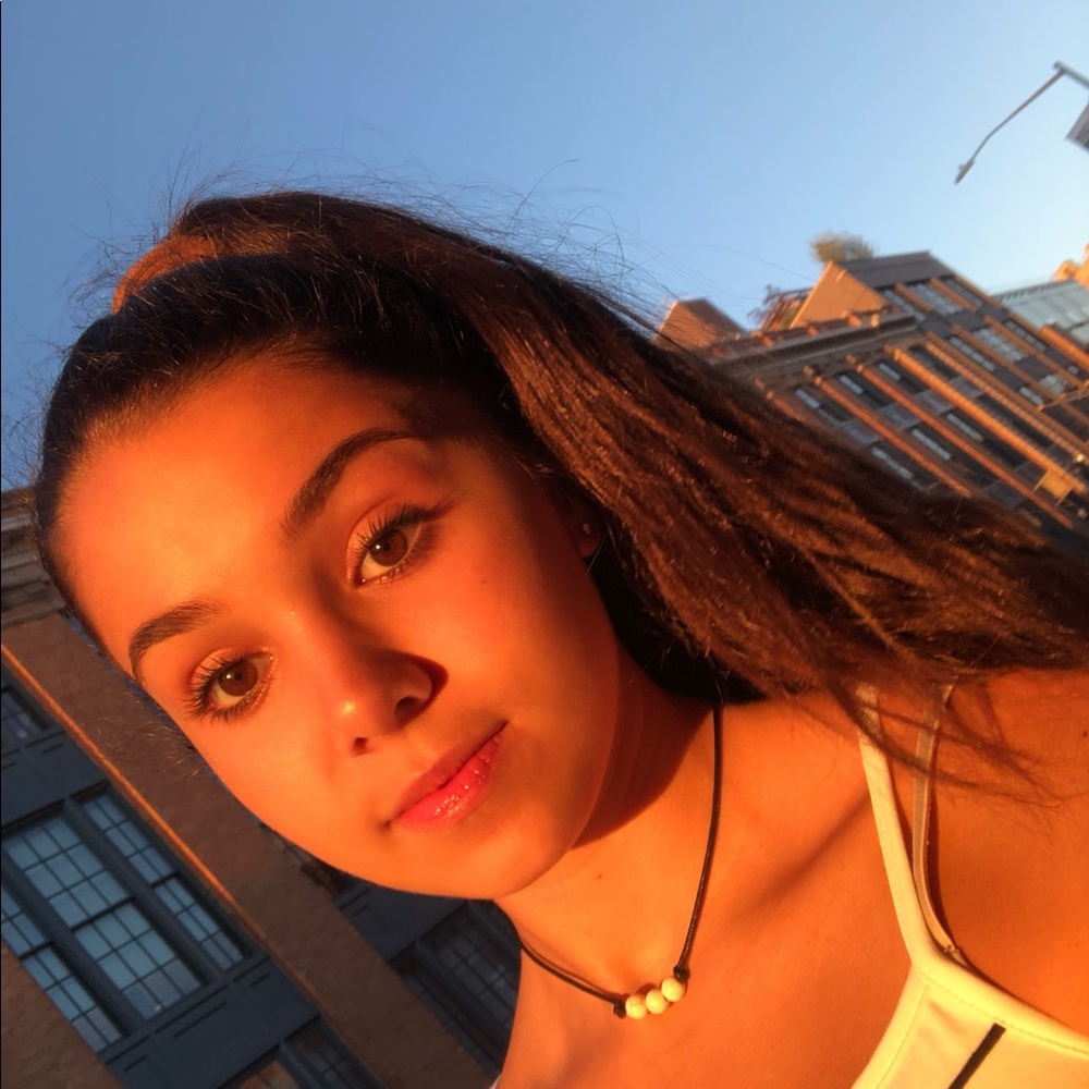 Meet your Posher, Nina